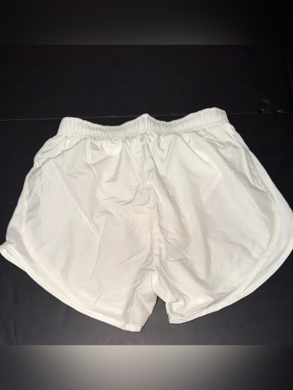 Nike White Women's Athletic Shorts Size XS - Picture 2 of 3